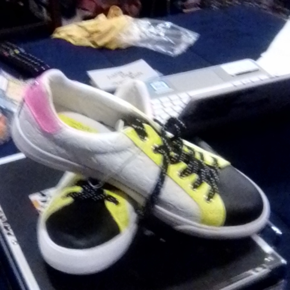 Guess shoes - Picture 3 of 4